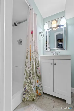 $4,000 | 83 Meadowbrook Road, West Hartford, CT 06107