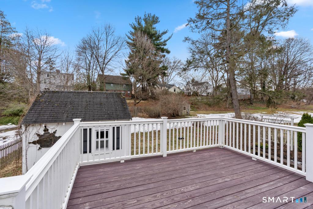 83 Meadowbrook Road West Hartford, CT 06107 - Photo 32 of 40