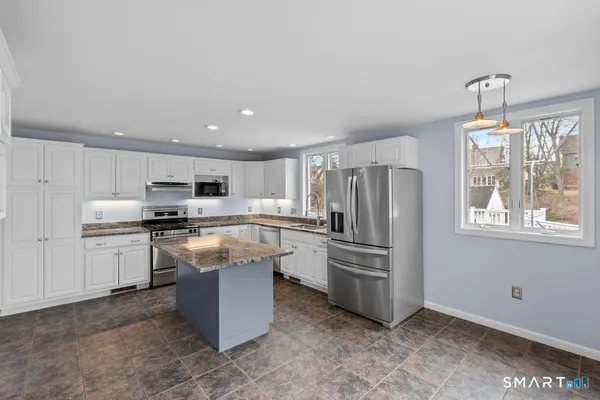 $4,000 | 83 Meadowbrook Road, West Hartford, CT 06107