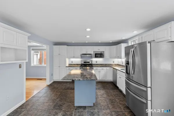 $4,000 | 83 Meadowbrook Road, West Hartford, CT 06107