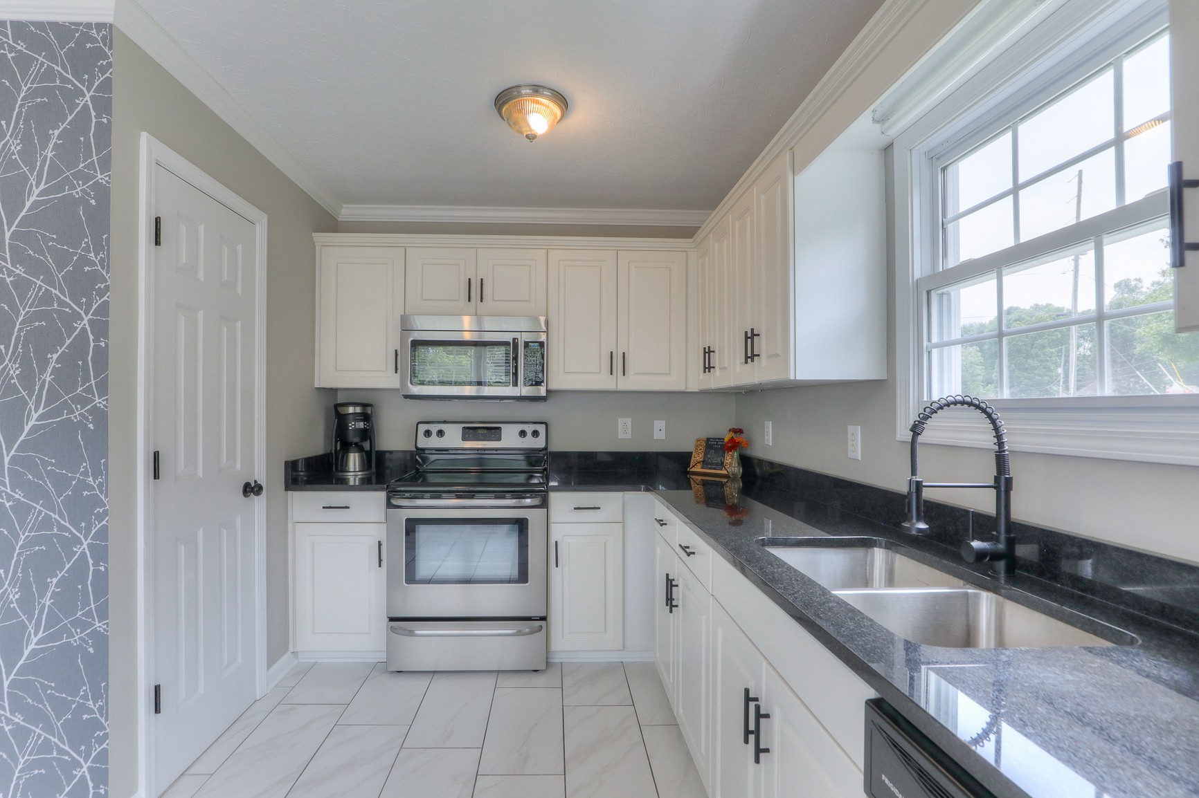 1046 Heatherwood Road Pleasant View, TN 37146 - Photo 16 of 45 Gallery Image 16