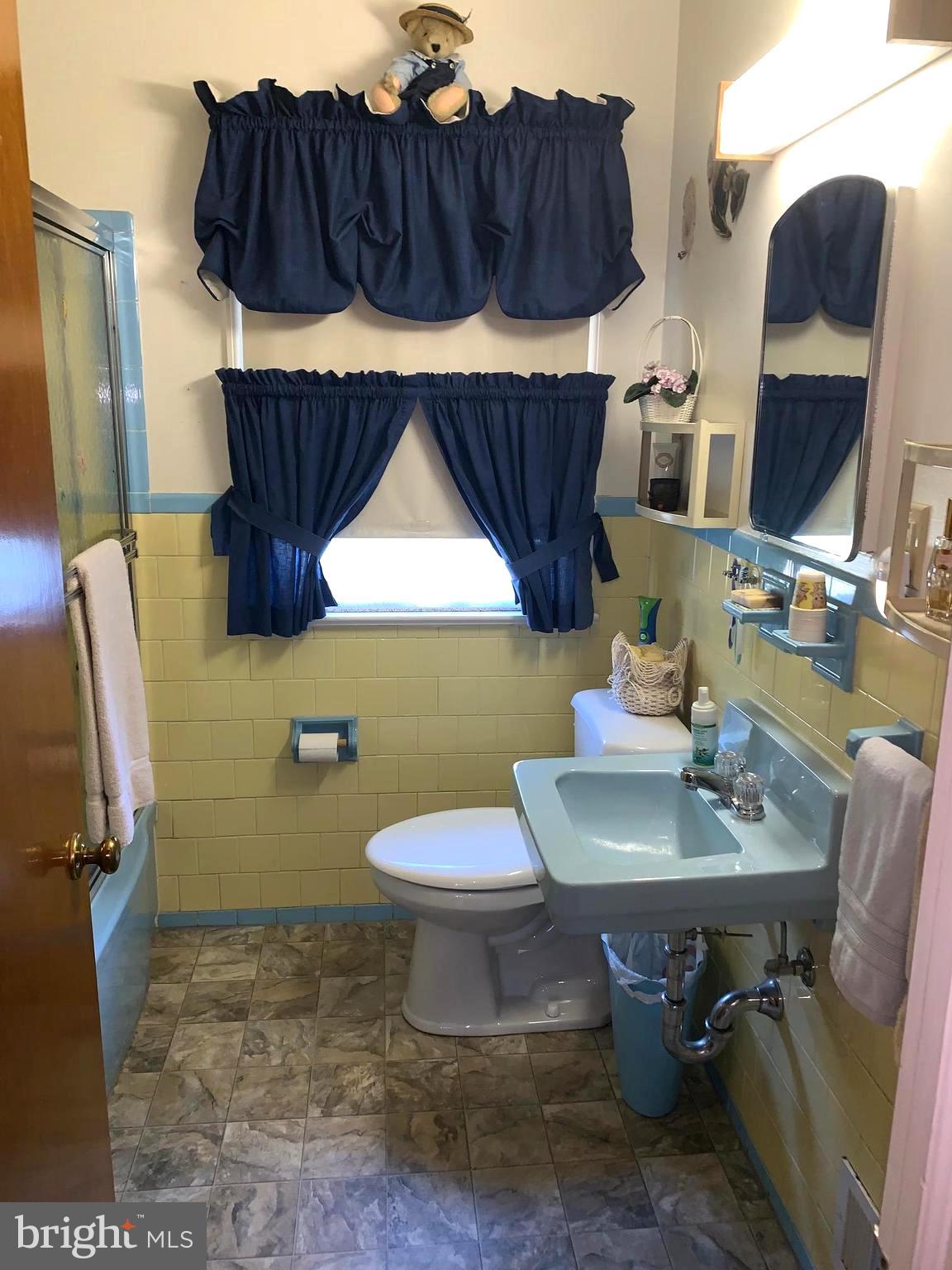 15312 Bond Mill Road Laurel, MD 20707 - Photo 8 of 18 Main level bathroom