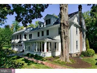 324 Avon Road Bryn Mawr, PA 19010 - Photo 2 of 6