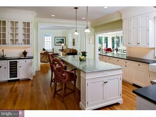 324 Avon Road Bryn Mawr, PA 19010 - Photo 3 of 6