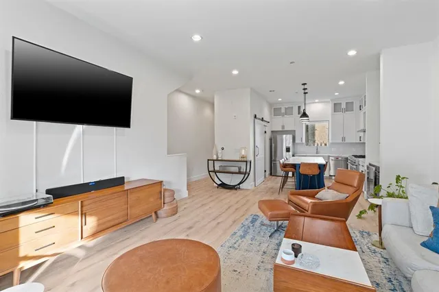 $626,500 | 4111 Newton Avenue, Unit 2, Dallas, TX 75219