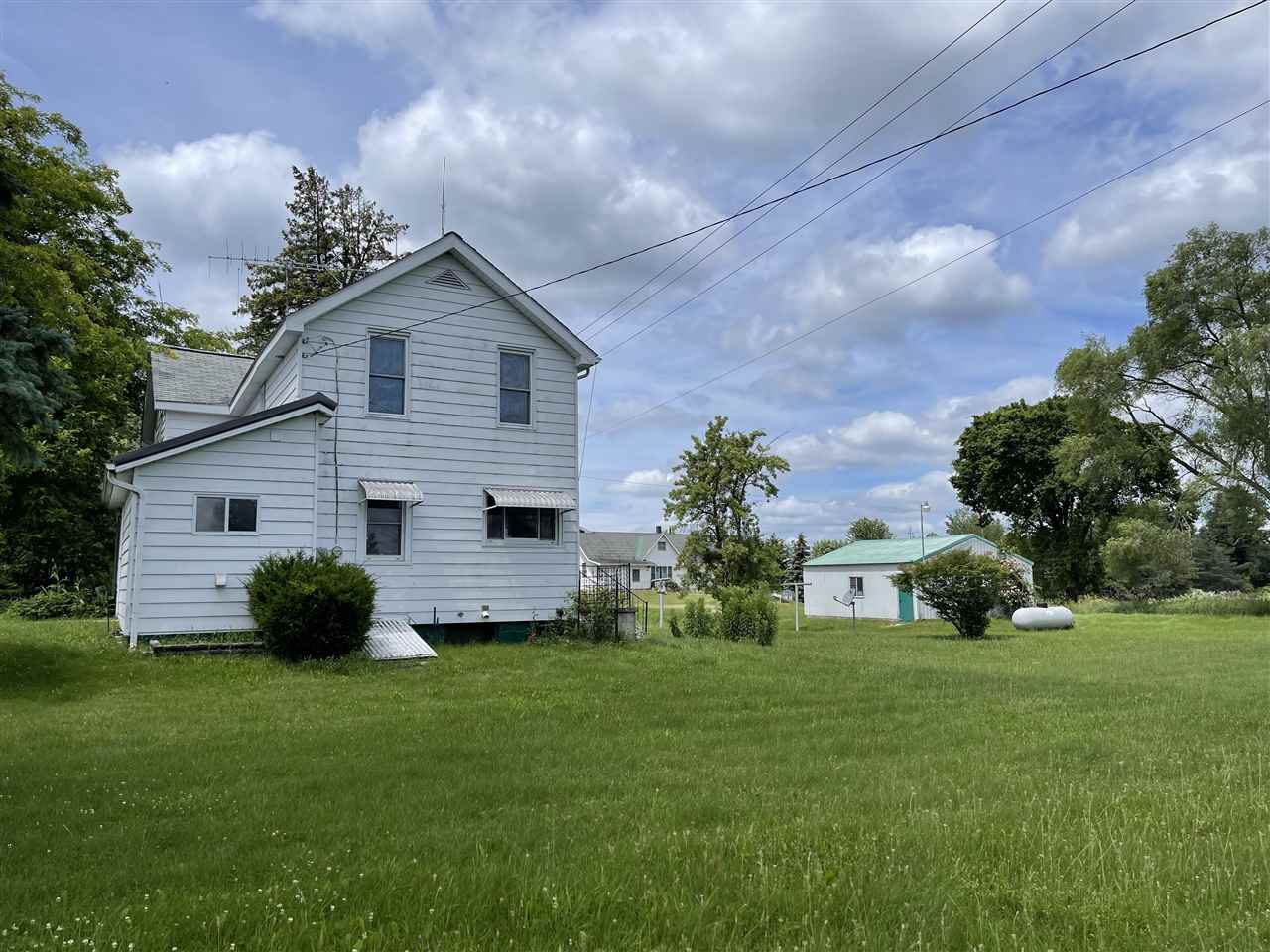 5015 East Dover Road Clare, MI 48617 - Photo 35 of 37 1890485-34.JPG