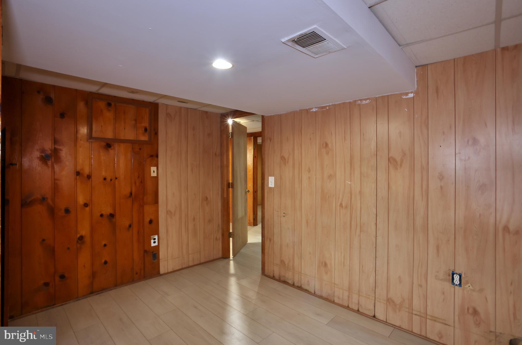 1110 Ruatan Street Silver Spring, MD 20903 - Photo 23 of 30 Gallery Image 23