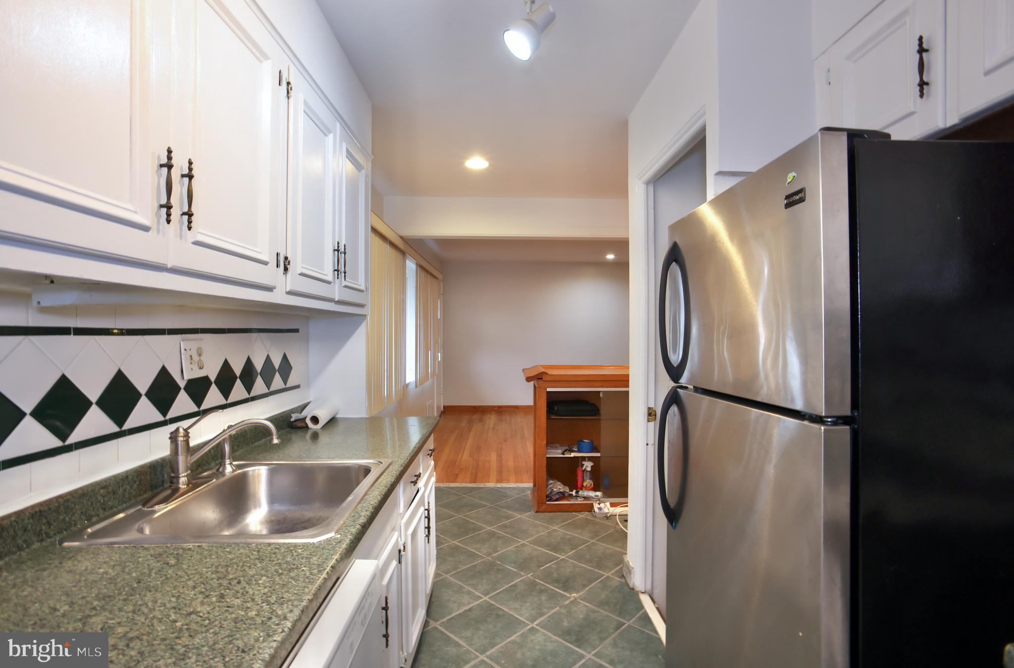 1110 Ruatan Street Silver Spring, MD 20903 - Photo 9 of 30 Gallery Image 9