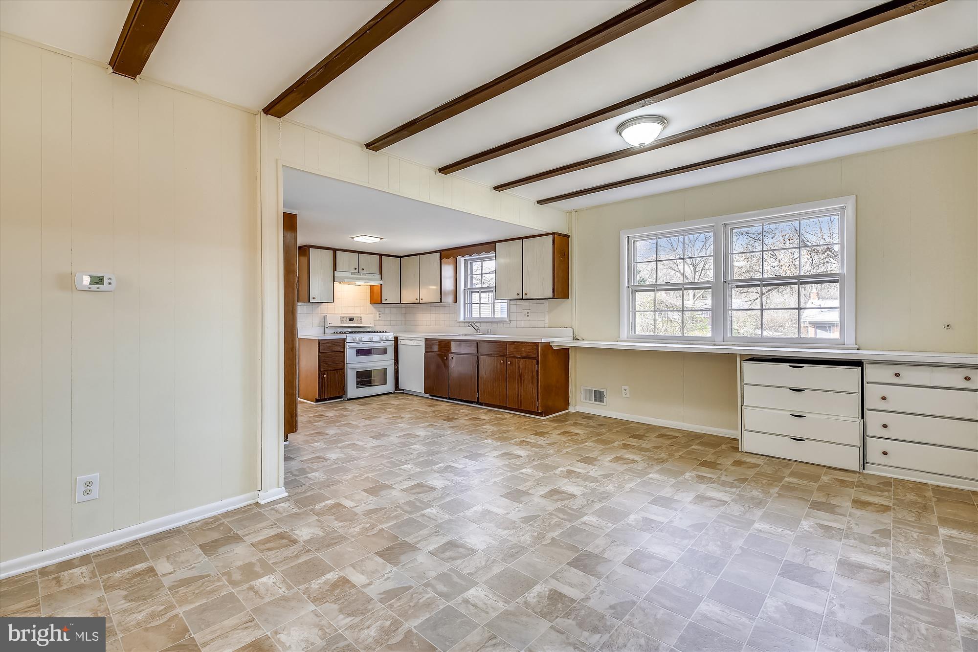 315 Hannes Street Silver Spring, MD 20901 - Photo 11 of 30 Breakfast Room