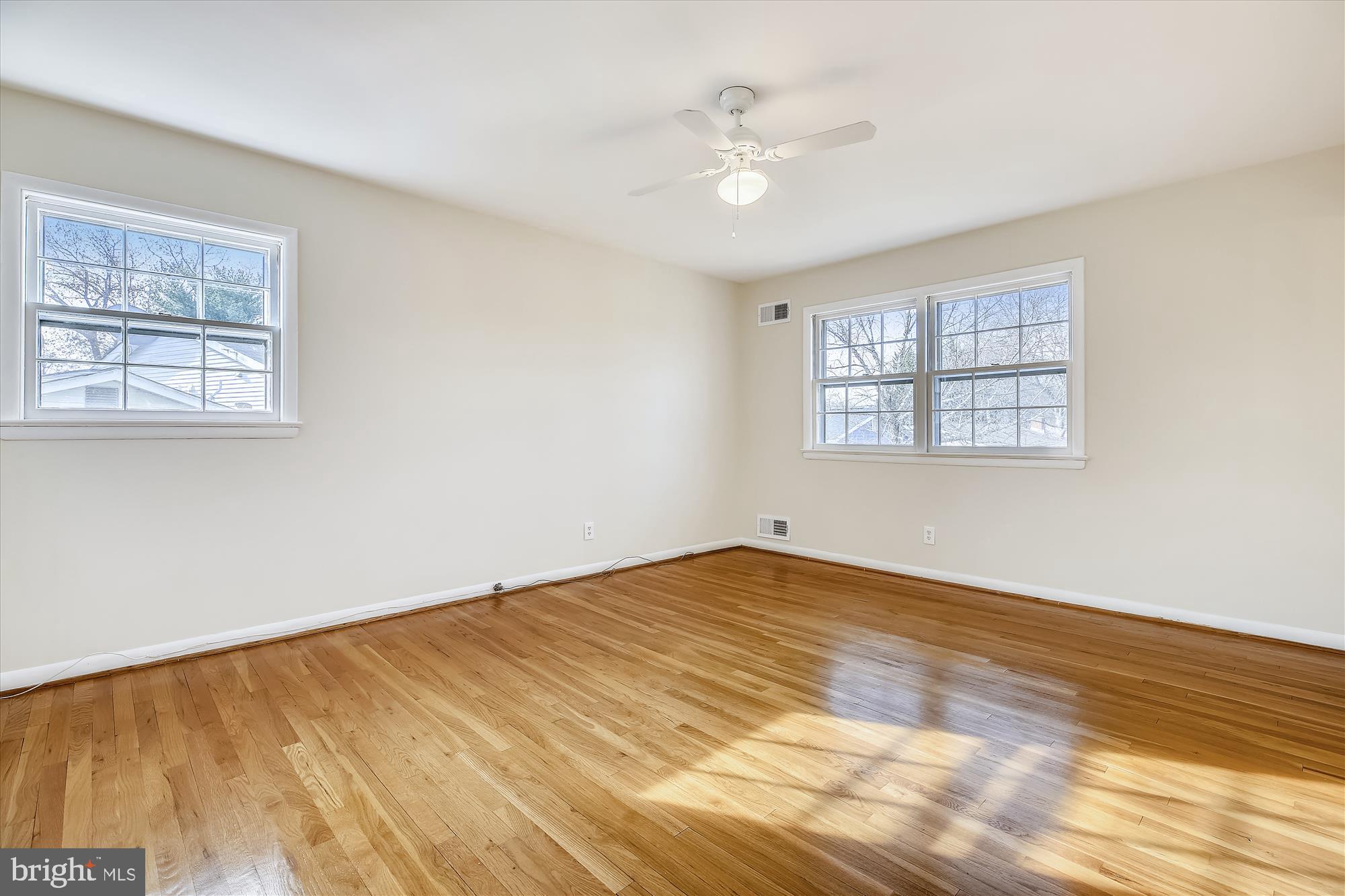 315 Hannes Street Silver Spring, MD 20901 - Photo 13 of 30 Primary Bedroom