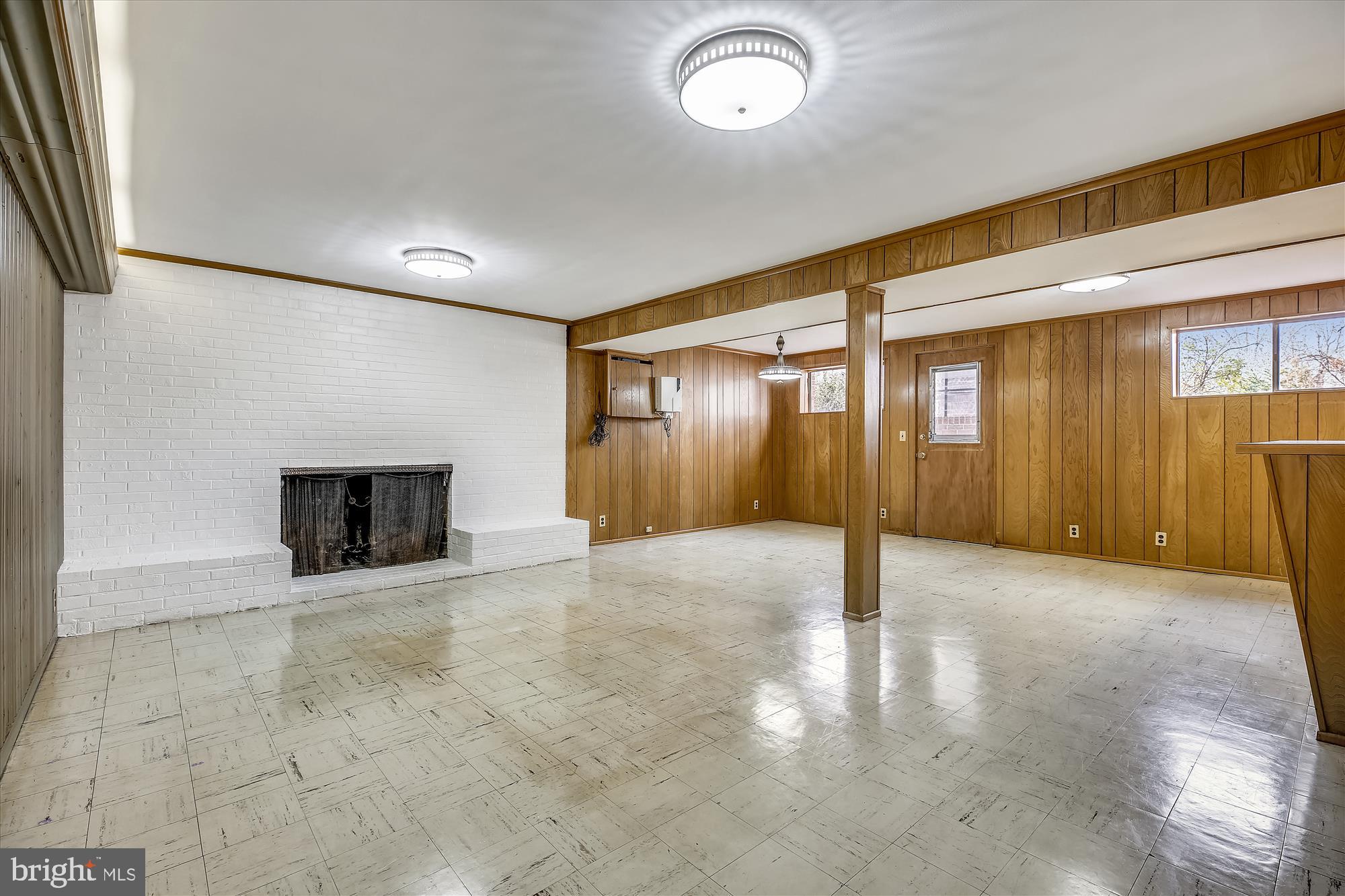 315 Hannes Street Silver Spring, MD 20901 - Photo 21 of 30 Family Room