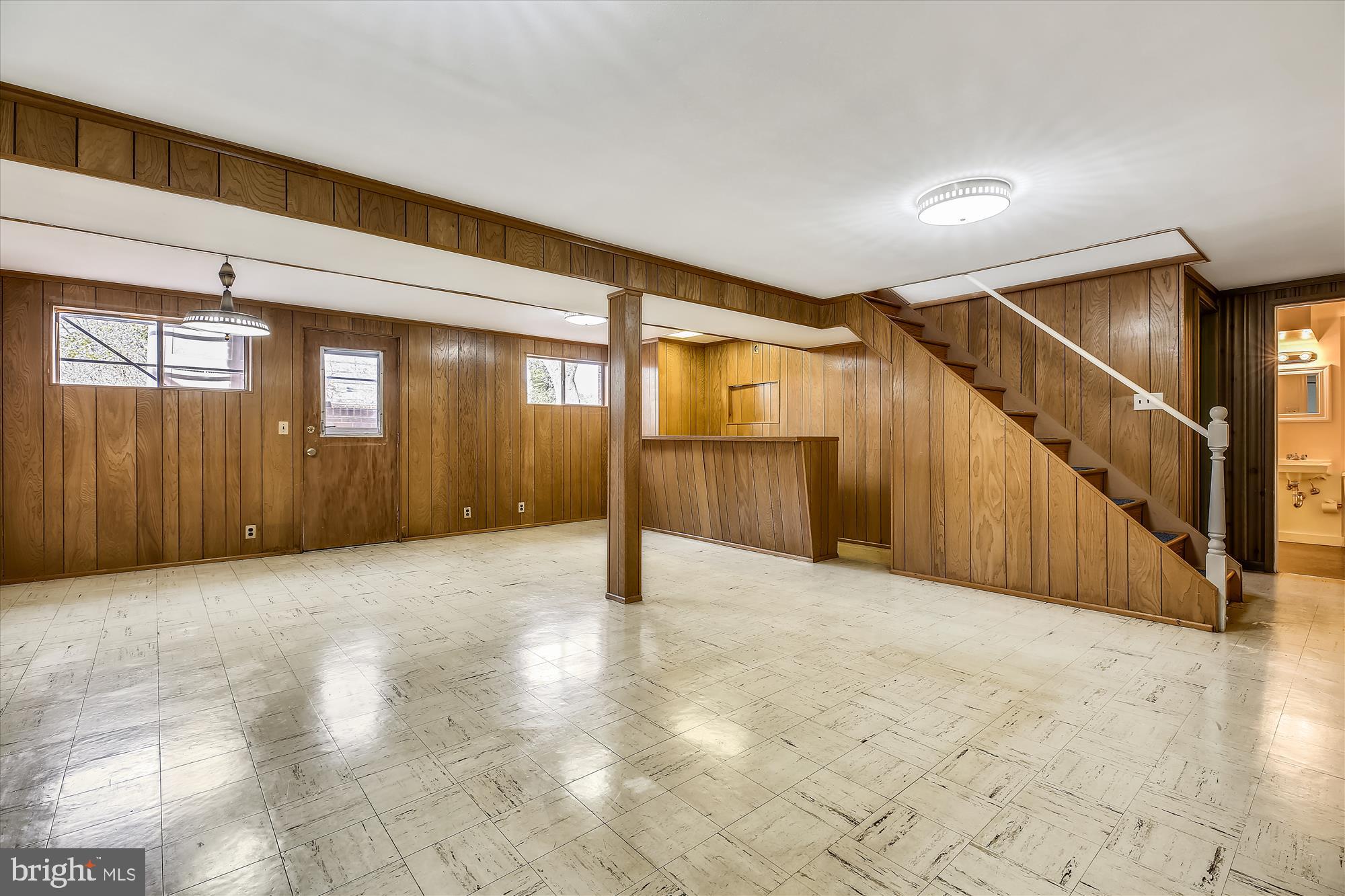 315 Hannes Street Silver Spring, MD 20901 - Photo 23 of 30 Family Room