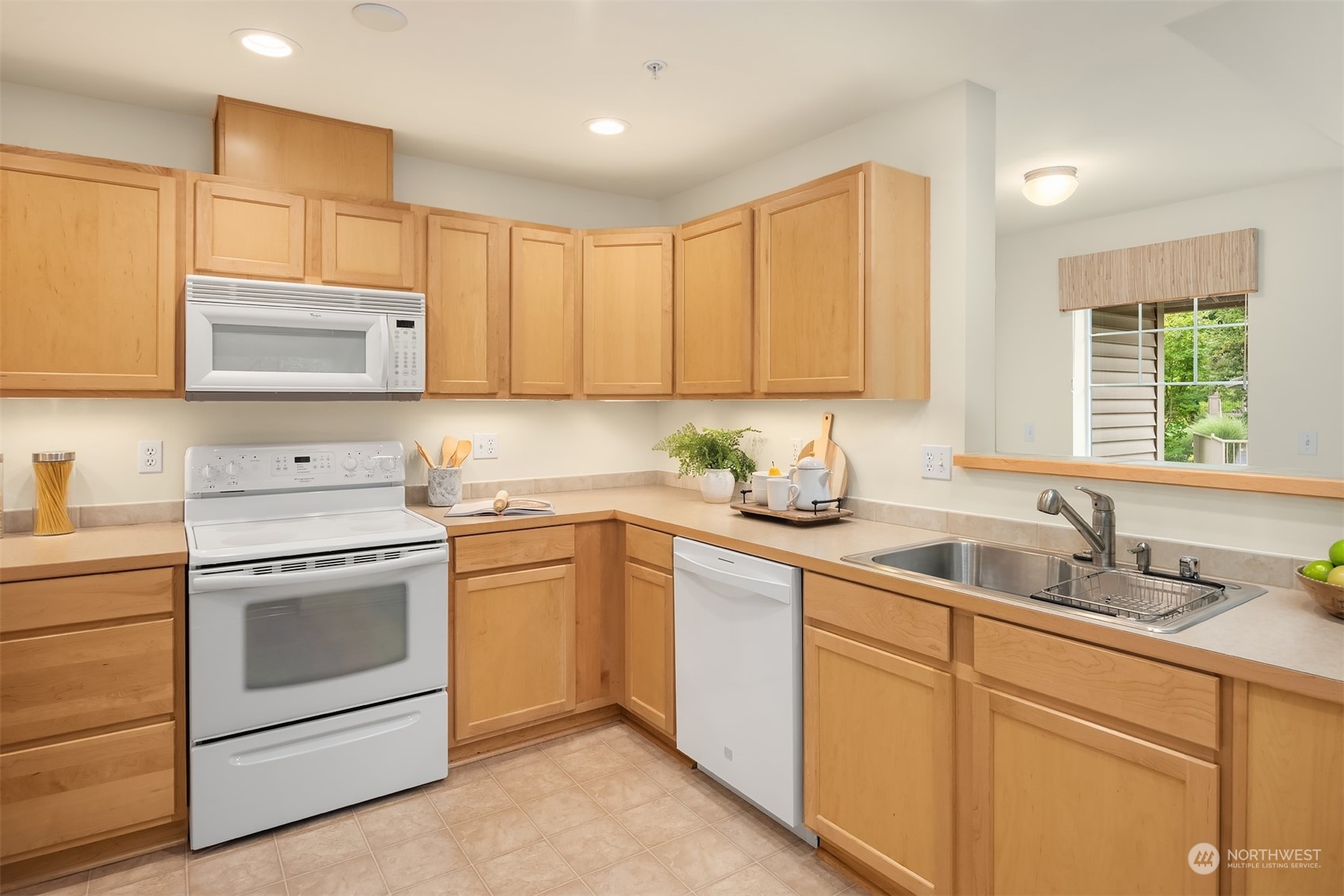 15325 Southeast 155th Place, Unit R2 Renton, WA 98058 - Photo 8 of 21 Gallery Image 8
