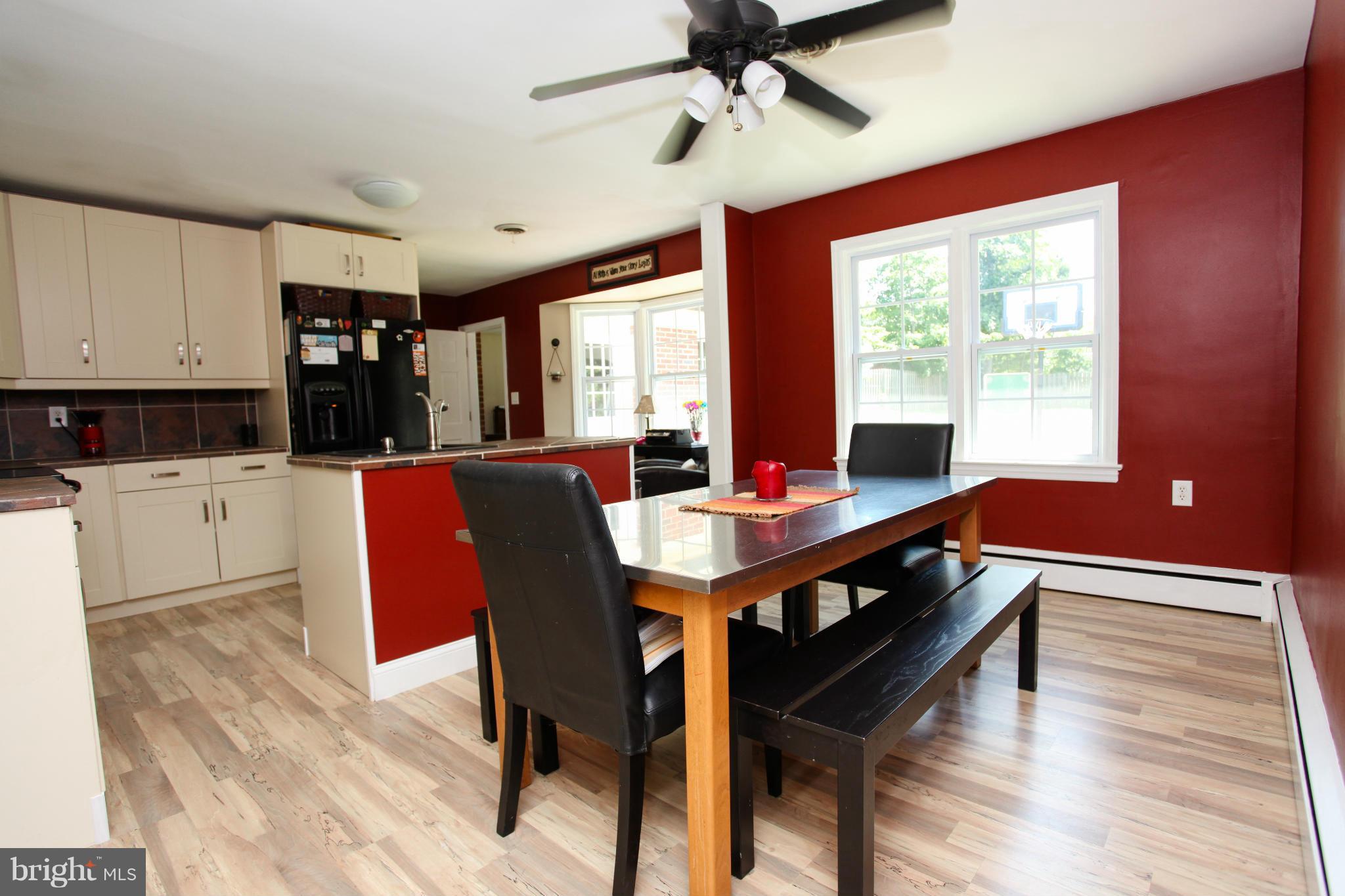 2109 Oak Lodge Road Baltimore, MD 21228 - Photo 7 of 25 Kitchen