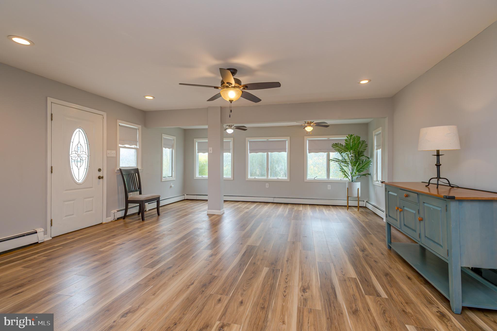 265 Lafayette Avenue Hamilton, NJ 08610 - Photo 2 of 21 Open concept Living area