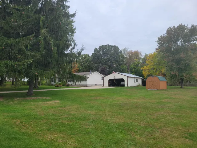 $272,000 | 25652 18th Avenue, Gobles, MI 49055