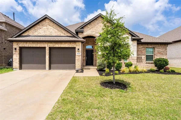 $399,900 | 3648 Walnut Rdg Drive, Grand Prairie, TX 76065