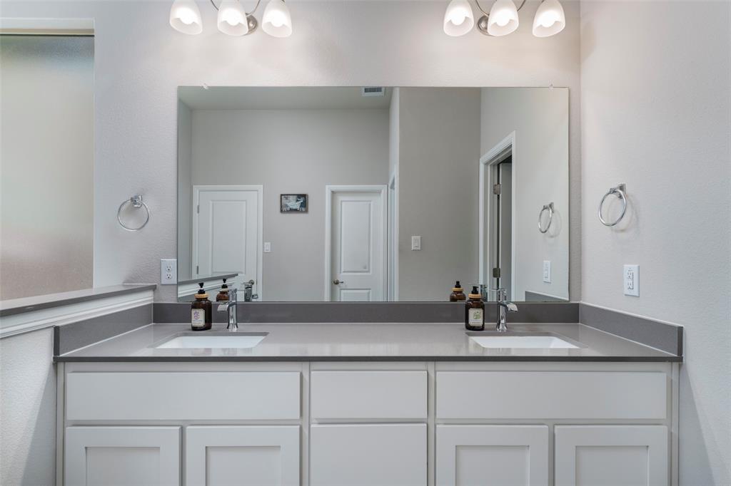 3648 Walnut Rdg Drive Grand Prairie, TX 76065 - Photo 20 of 33
