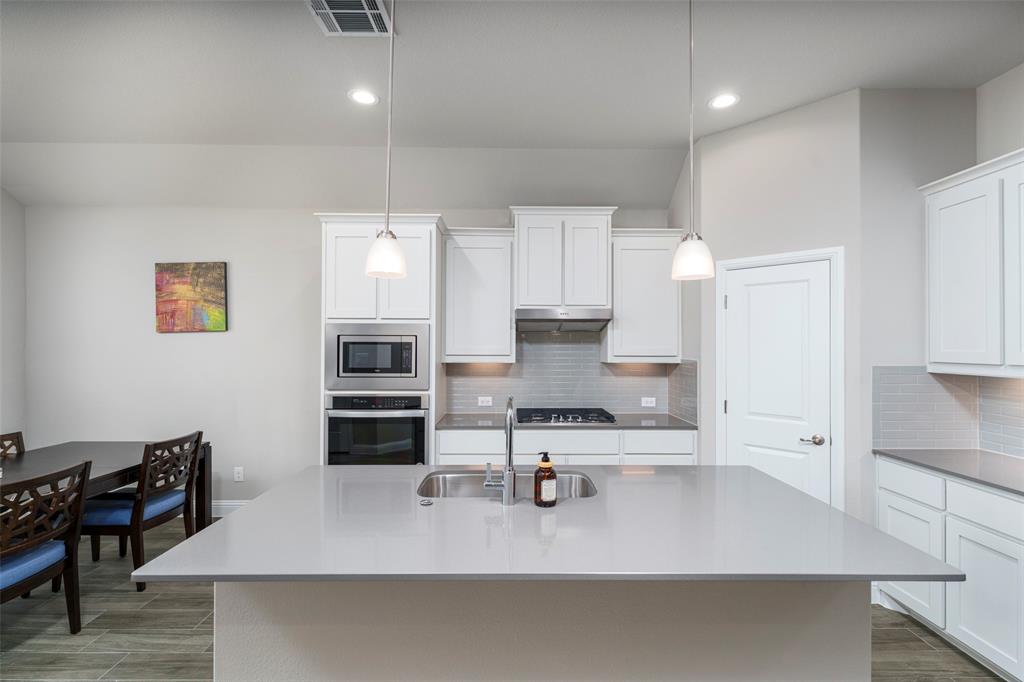3648 Walnut Rdg Drive Grand Prairie, TX 76065 - Photo 10 of 33