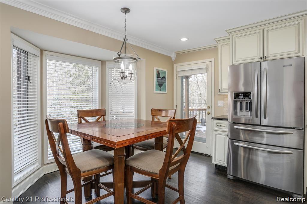 4560 Valley View Point Rochester, MI 48306 - Photo 23 of 63 37-4560 Valley View Point Rochester0029.jpg
