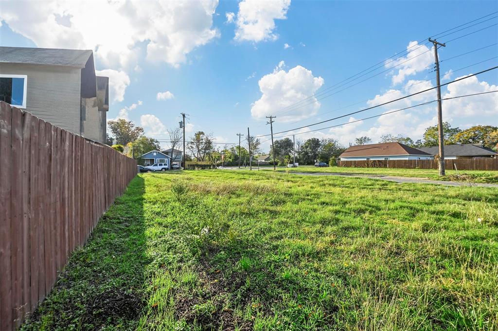 2510 Foreman Street Dallas, TX 75210 - Photo 13 of 17