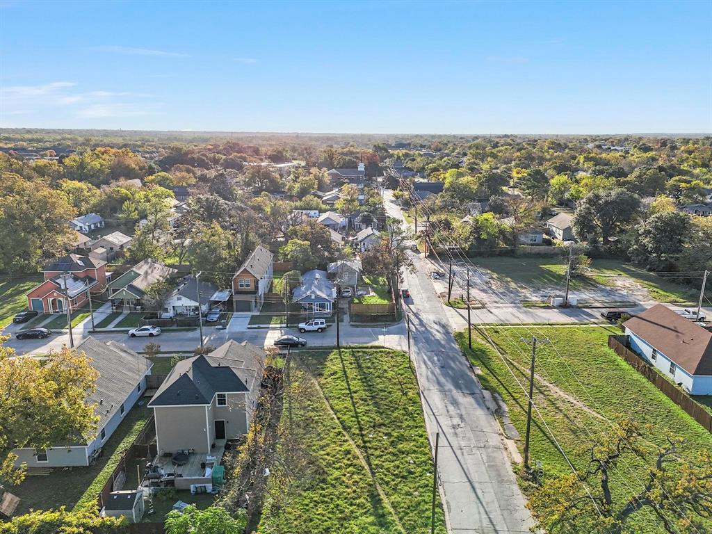 2510 Foreman Street Dallas, TX 75210 - Photo 7 of 17