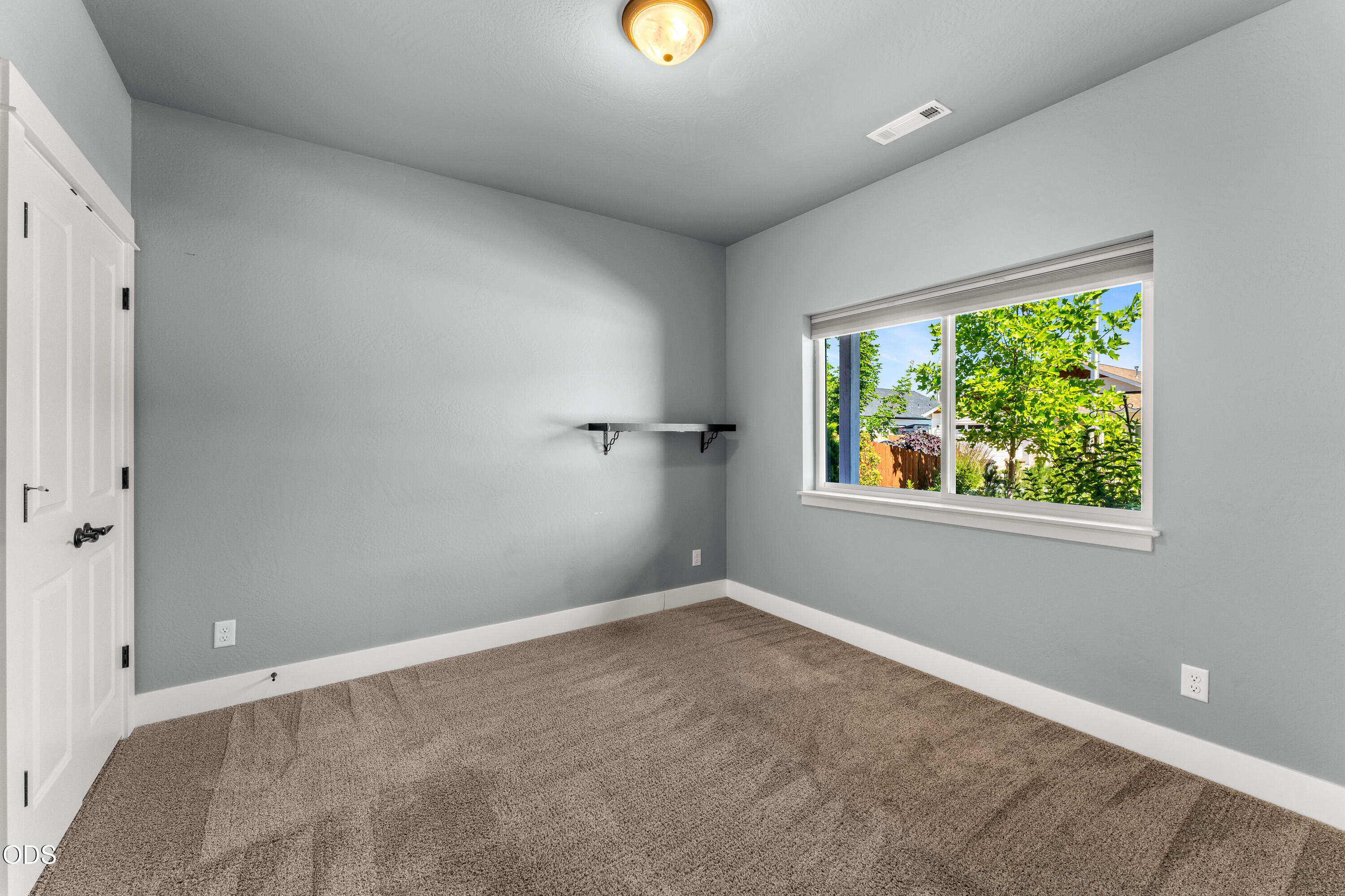 2113 Kayleigh Way Grants Pass, OR 97526 - Photo 18 of 32