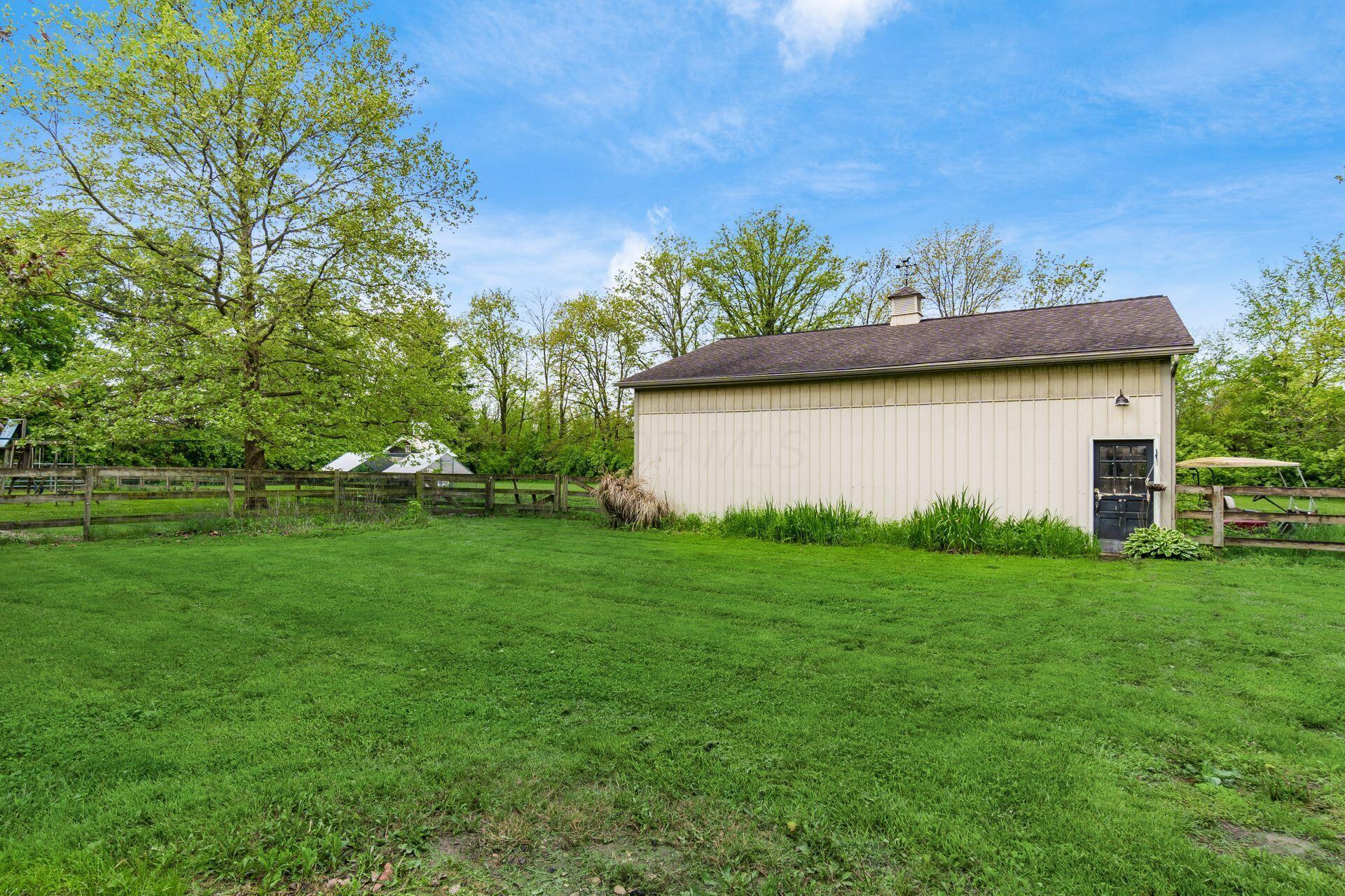 5301 Cosgray Road Dublin, OH 43016 - Photo 57 of 77 061_9390d6_i 5301 Cosgray 117