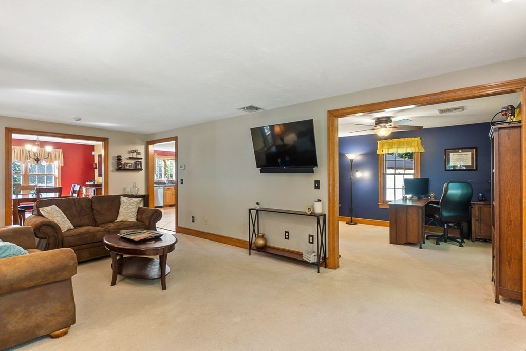 49 McCormick Road Spencer, MA 01562 - Photo 8 of 39 Gallery Image 8