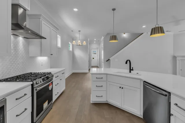 a view of a back yard of the house