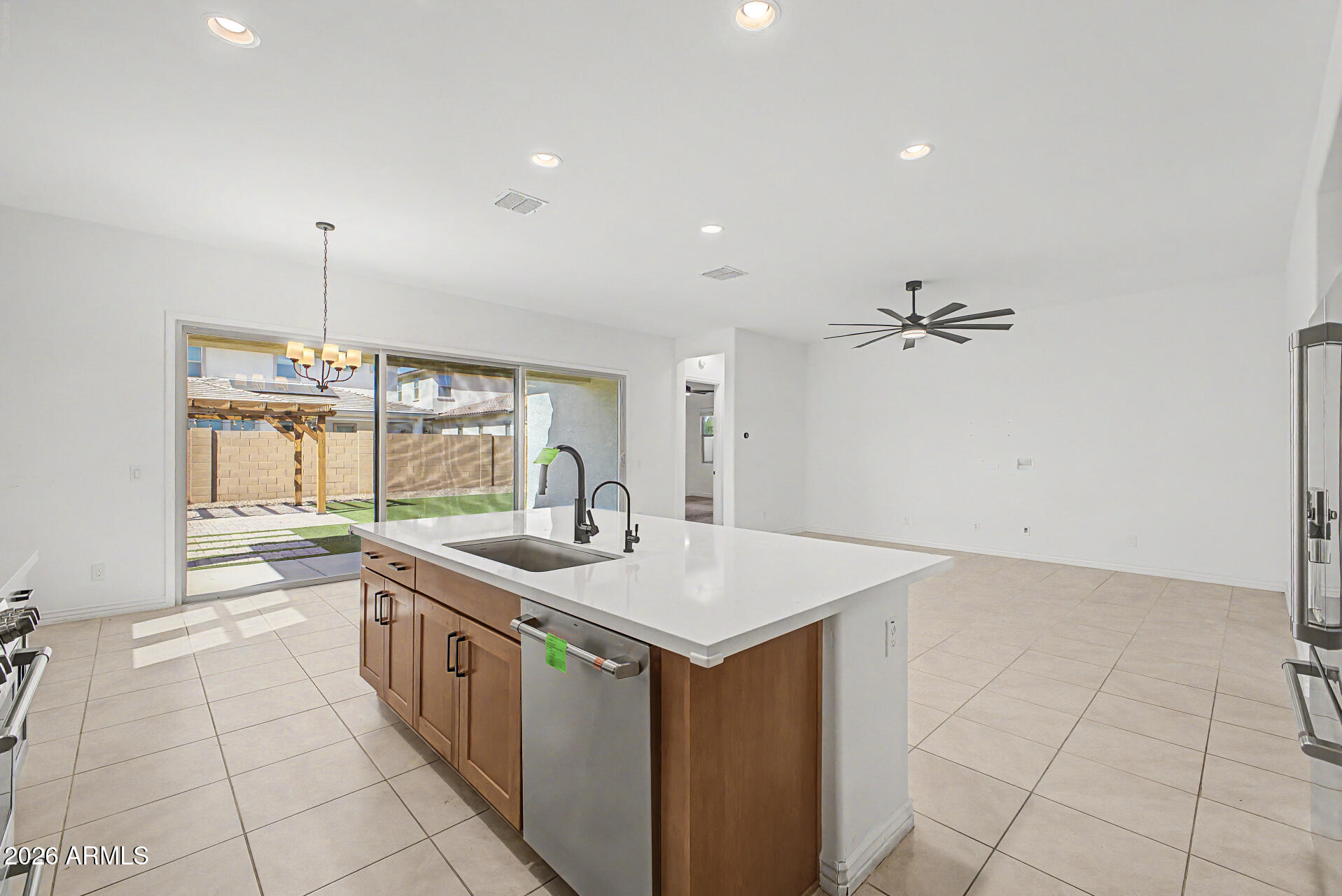 20948 East Thornton Road Queen Creek, AZ 85142 - Photo 15 of 49 15 - Thornton