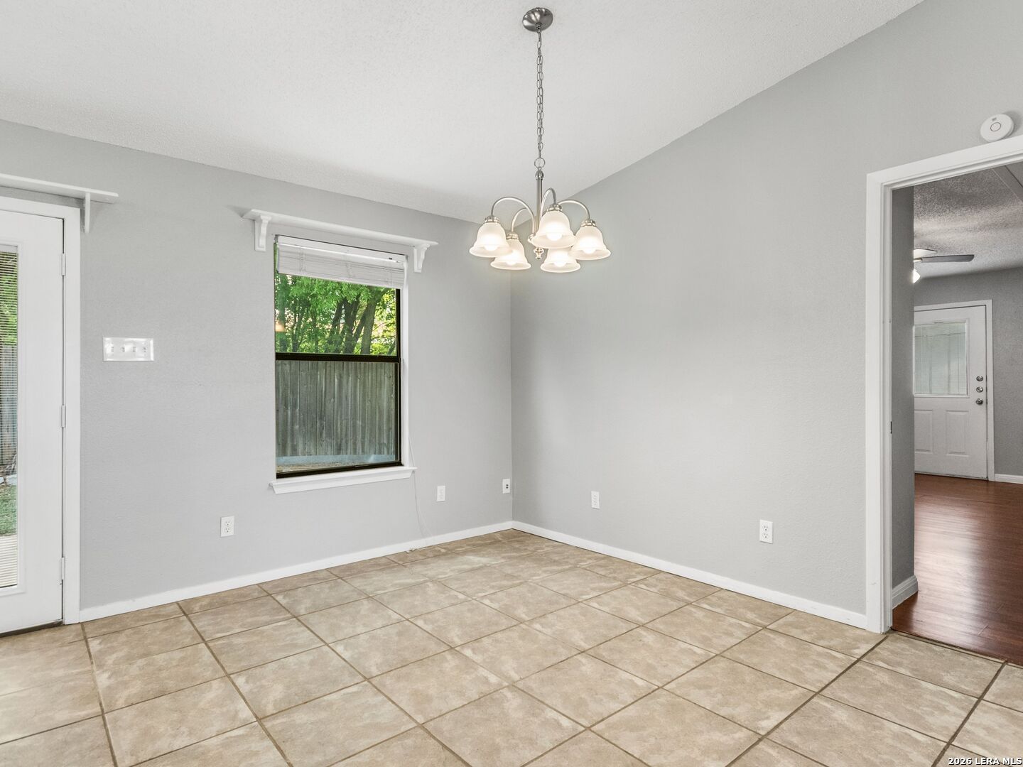 113 View Point Drive East Boerne, TX 78006 - Photo 16 of 35