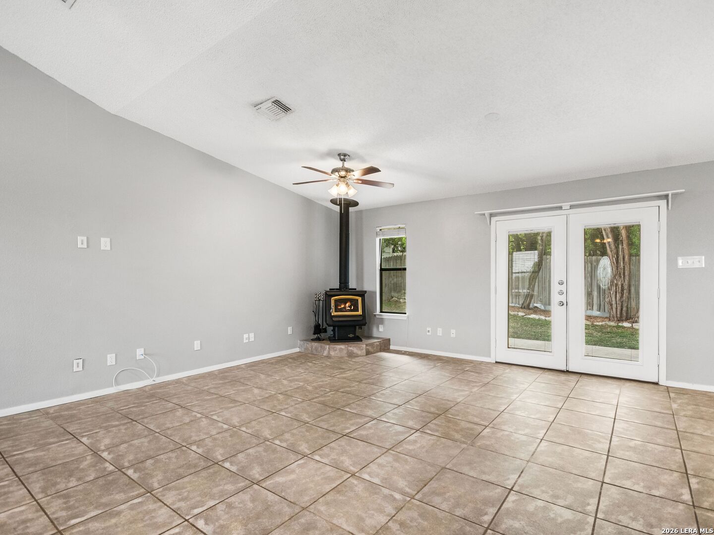 113 View Point Drive East Boerne, TX 78006 - Photo 10 of 35