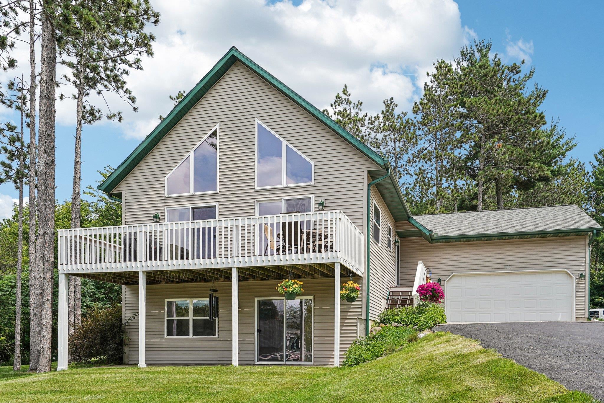 N6106 Fox Glen Road Portage, WI 53901 - Photo 4 of 75