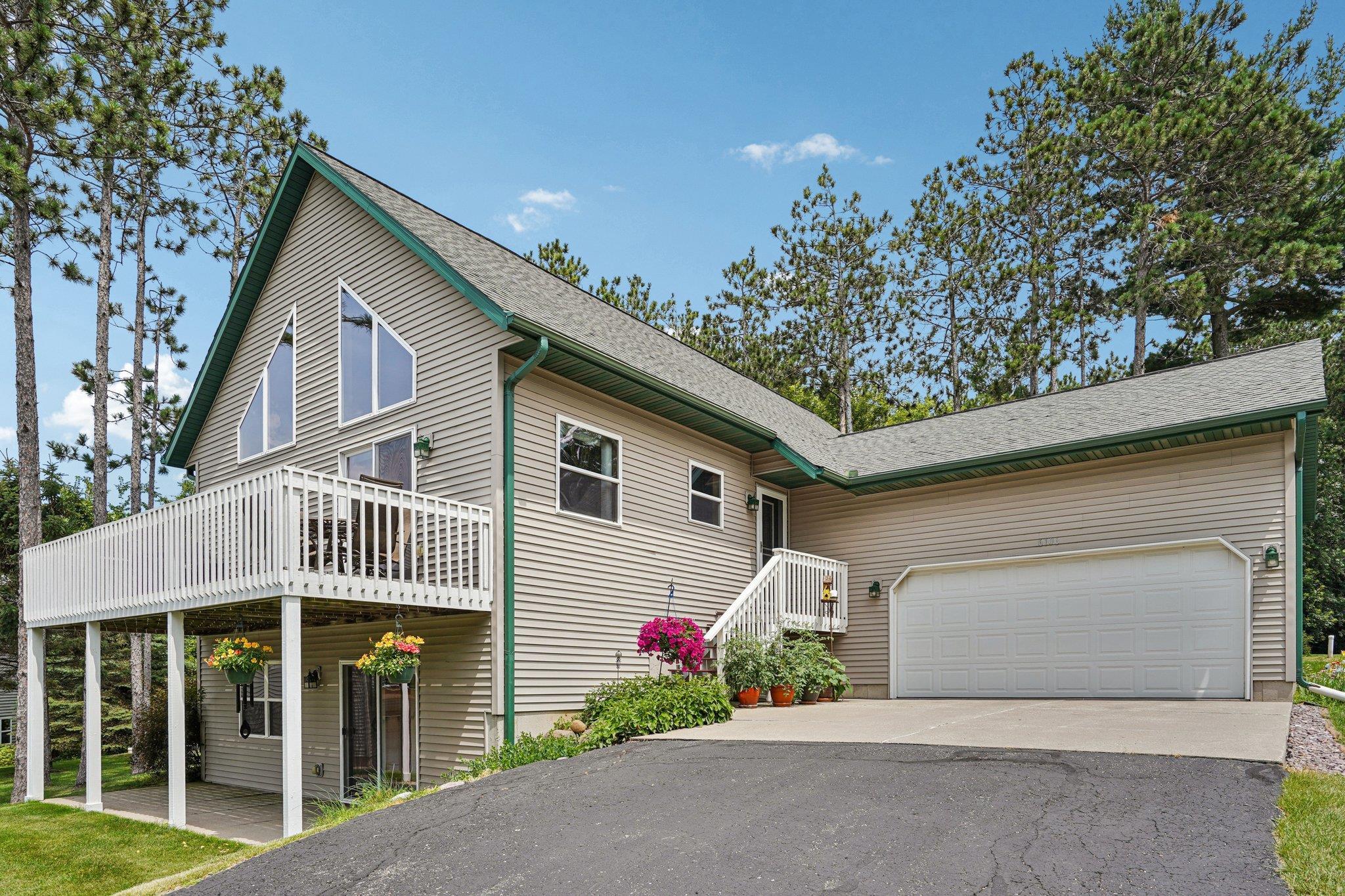 N6106 Fox Glen Road Portage, WI 53901 - Photo 6 of 75