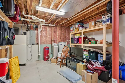 $424,900 | N6106 Fox Glen Road, Portage, WI 53901