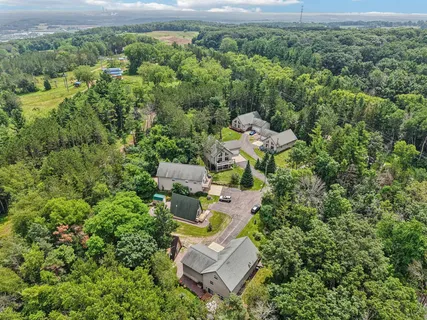 $424,900 | N6106 Fox Glen Road, Portage, WI 53901