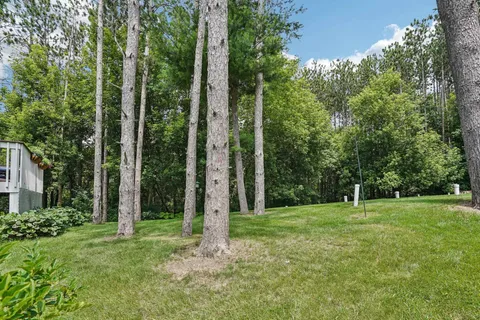 $424,900 | N6106 Fox Glen Road, Portage, WI 53901