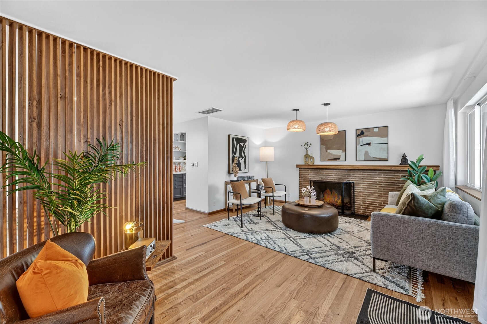 9014 34th Avenue Southwest Seattle, WA 98126 - Photo 2 of 37