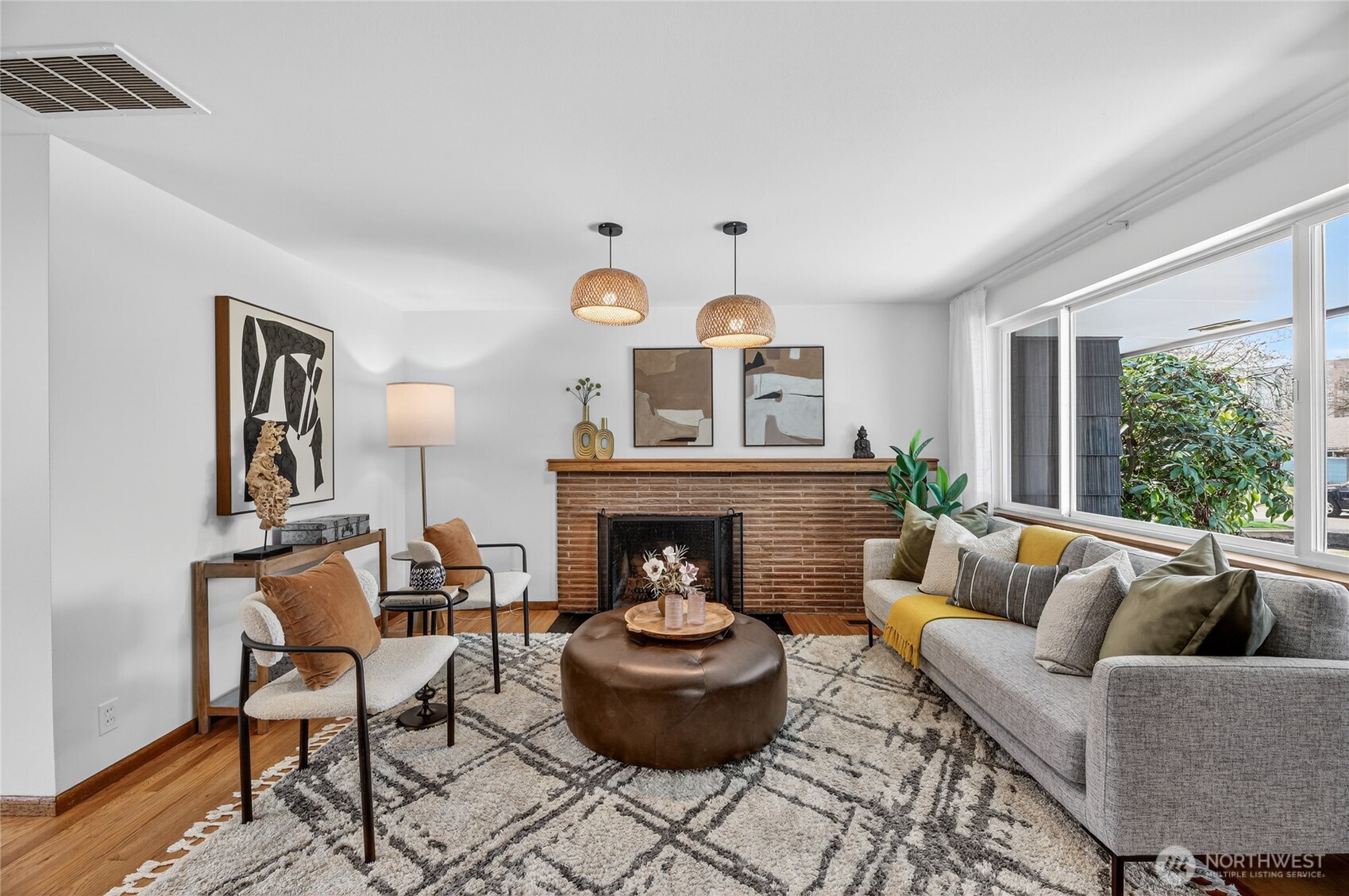 9014 34th Avenue Southwest Seattle, WA 98126 - Photo 4 of 37