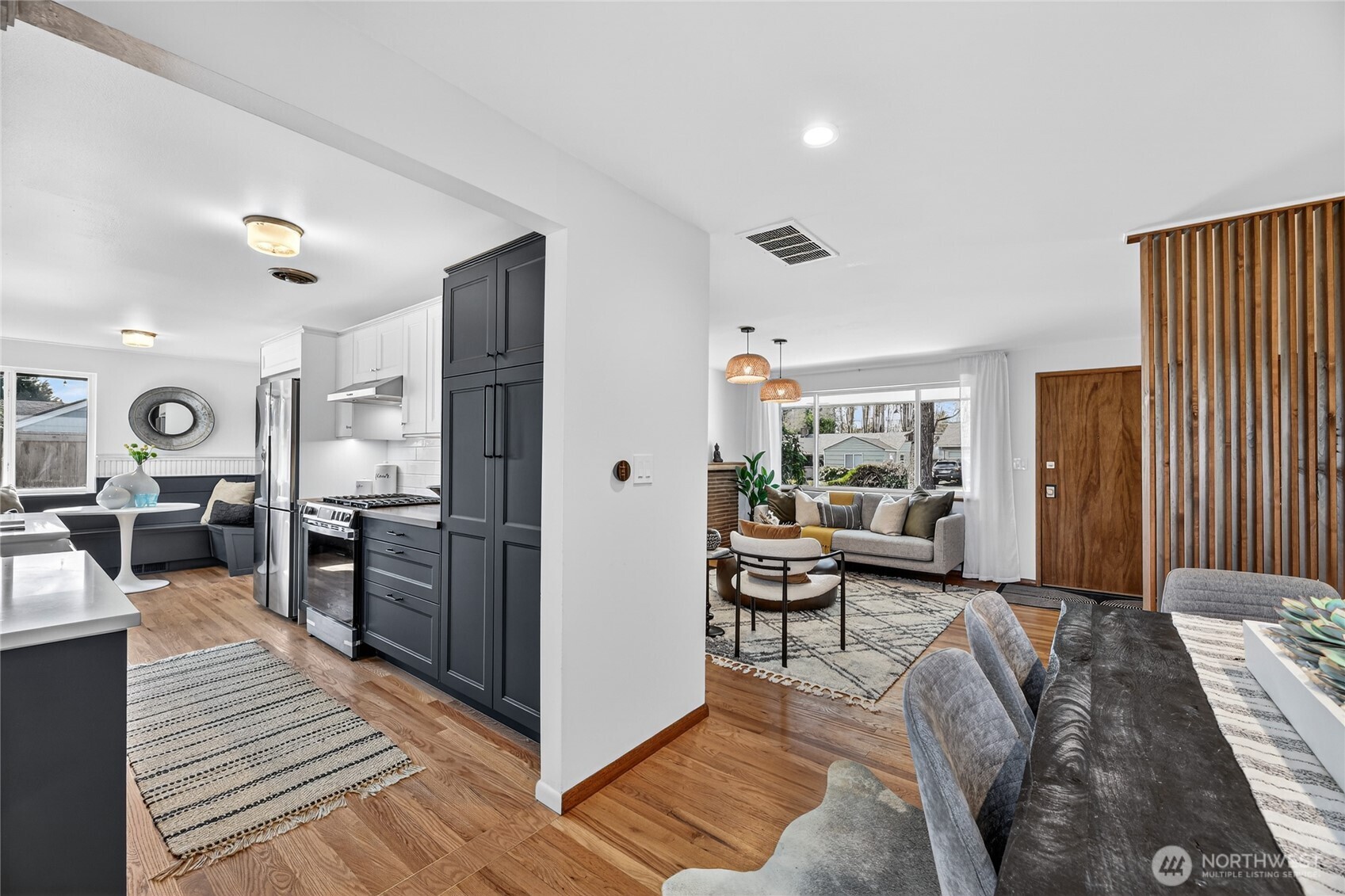 9014 34th Avenue Southwest Seattle, WA 98126 - Photo 8 of 37