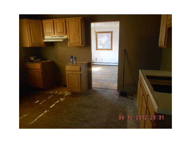237 George Waterman Road Johnston, RI 02919 - Photo 3 of 7 Kitchen.