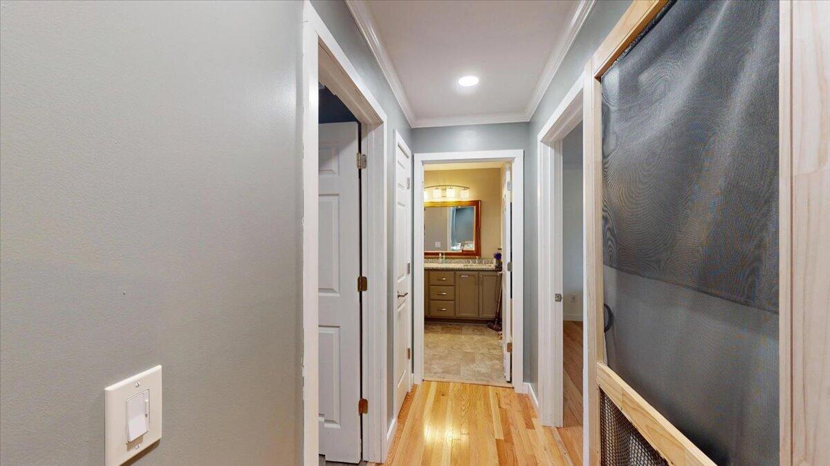 8712 Oak View Drive Chattanooga, TN 37421 - Photo 16 of 41 20-8712-Oak-View-Dr-01062026_195040