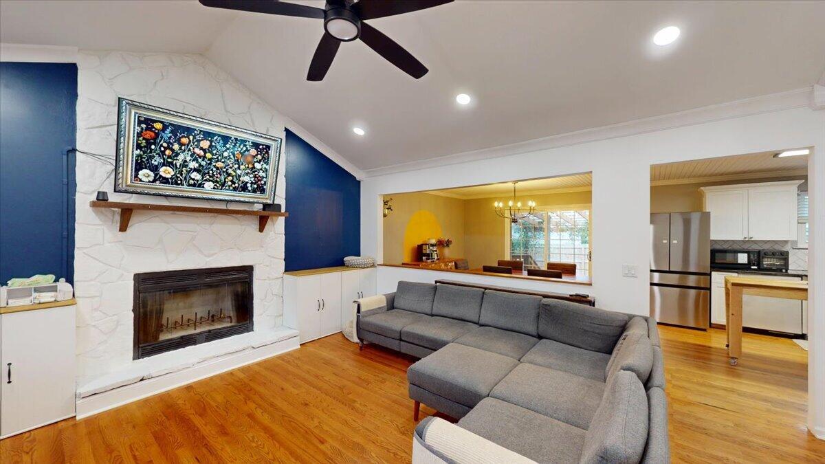 8712 Oak View Drive Chattanooga, TN 37421 - Photo 3 of 41 03-8712-Oak-View-Dr-01062026_194125