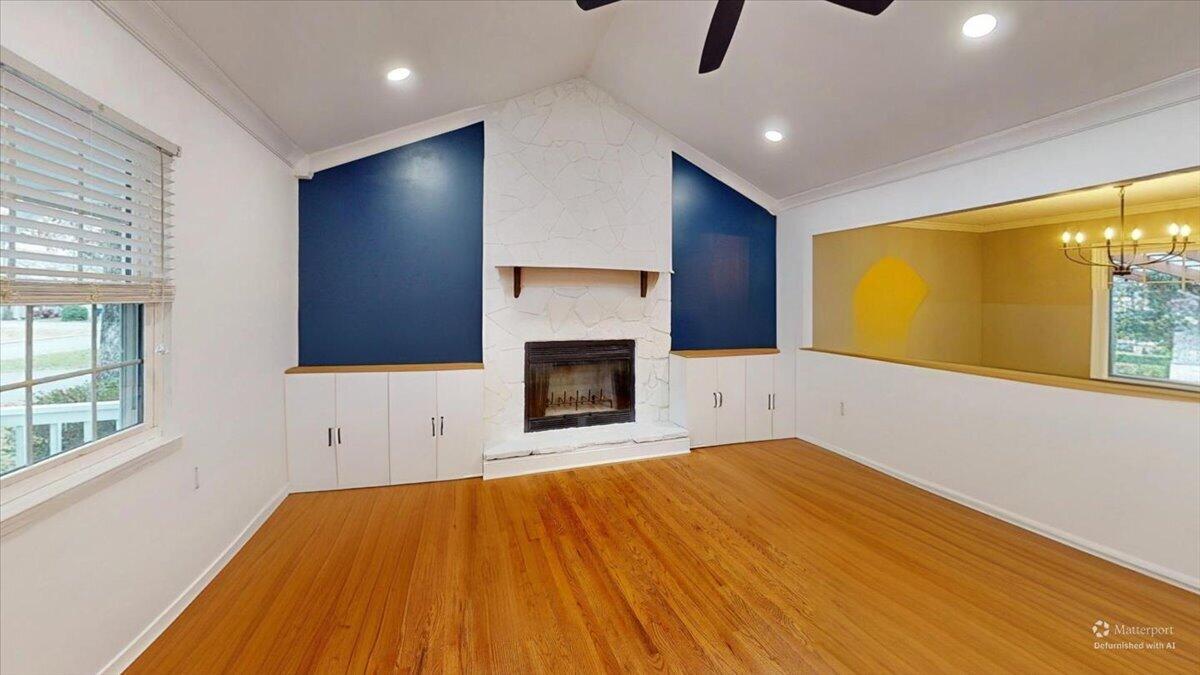 8712 Oak View Drive Chattanooga, TN 37421 - Photo 4 of 41 65-8712-Oak-View-Dr-Living-Room-Defurnis