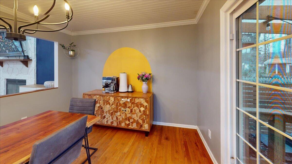 8712 Oak View Drive Chattanooga, TN 37421 - Photo 10 of 41 50-8712-Oak-View-Dr-Dining-Room