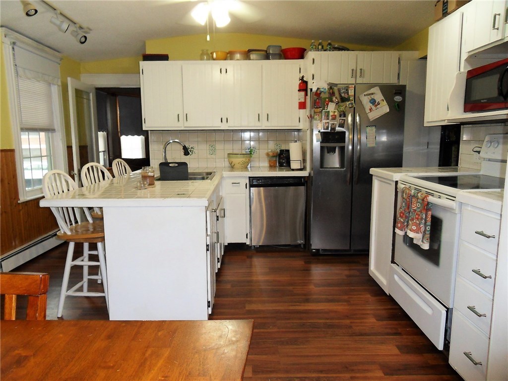84 Park Place Woonsocket, RI 02895 - Photo 8 of 38 Gallery Image 8