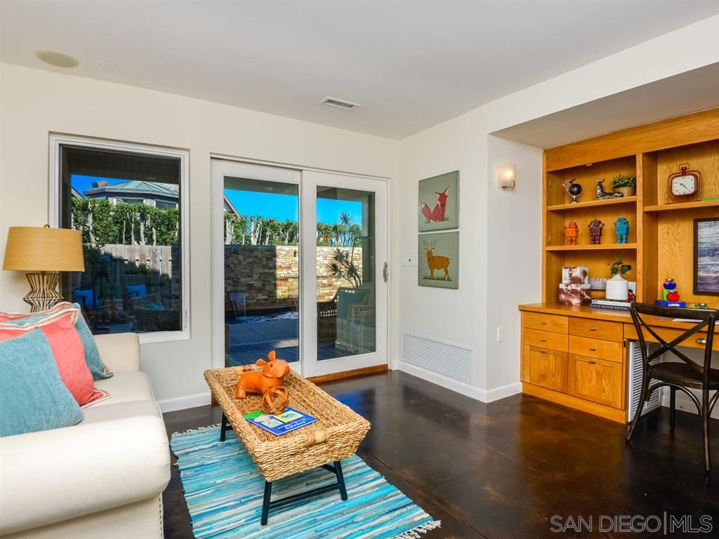 1876 Little Street La Jolla, CA 92037 - Photo 16 of 25