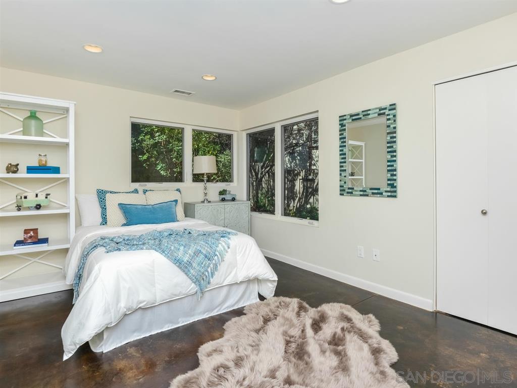 1876 Little Street La Jolla, CA 92037 - Photo 17 of 25