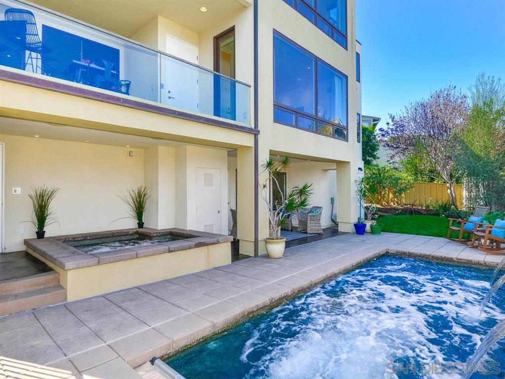 1876 Little Street La Jolla, CA 92037 - Photo 23 of 25